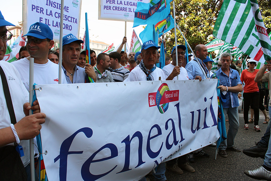 Corteo unitario - Lavoro, equità, legalità 2- Napoli 2 luglio 2012